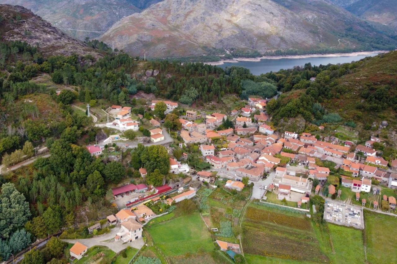 Casa Da Fonte Geres Apartment Campo do Geres Luaran gambar